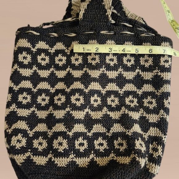 Perfect Crocheted Black and Gold Floral Crochet Bag - Picture 4 of 15